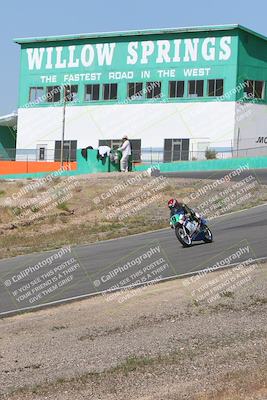 media/Apr-20-2025-AHRMA (Sun) [[393a79c373]]/Race/Group 2/Turn 4b/